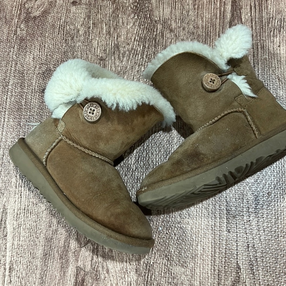 Girls‎ Ugg Australia Bailey Button Boots